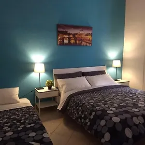 Amoraroma, Economy With Shared Bathrooms Rome