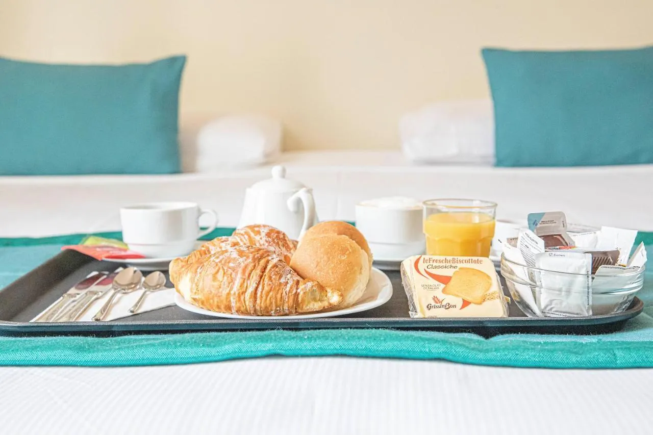Suite Castrense Rom 2*,  Italien